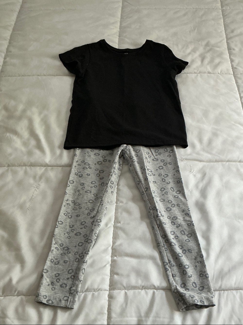 Garanimals Black Tee with Gray Leopard Print Leggings Pajama Set